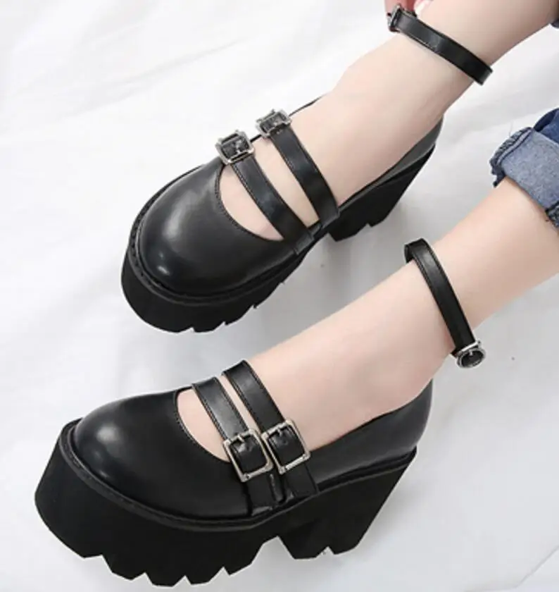 Chaussure femme/женские туфли лодочки на не сужающемся книзу высоком массивном каблуке