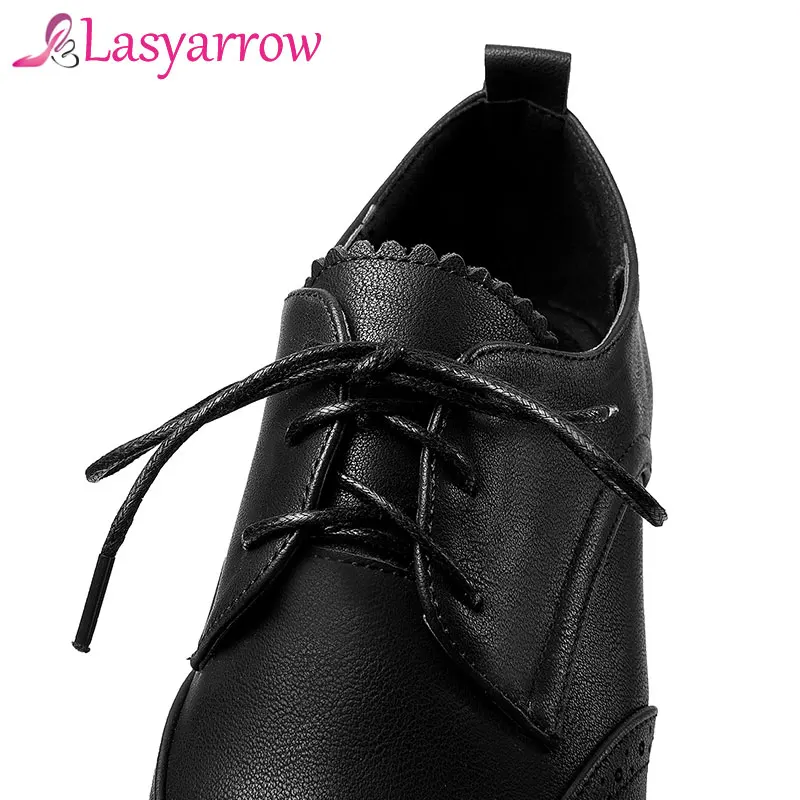 Женские повседневные туфли Lasyarrow модные на плоской платформе с заостренным