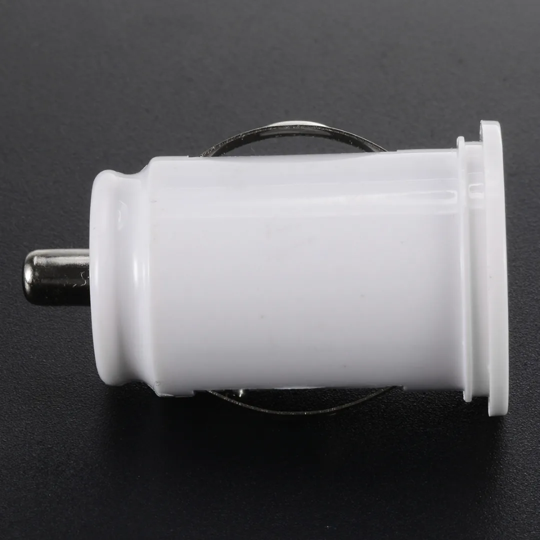 Автомобильное зарядное устройство с двумя USB портами адаптер прикуривателя