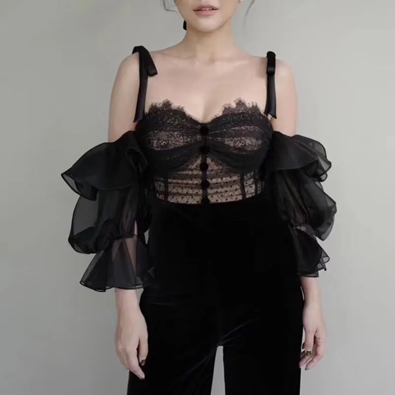 Женский комплект из двух предметов TWOTWINSTYLE кружевной топ на бретельках с буффами