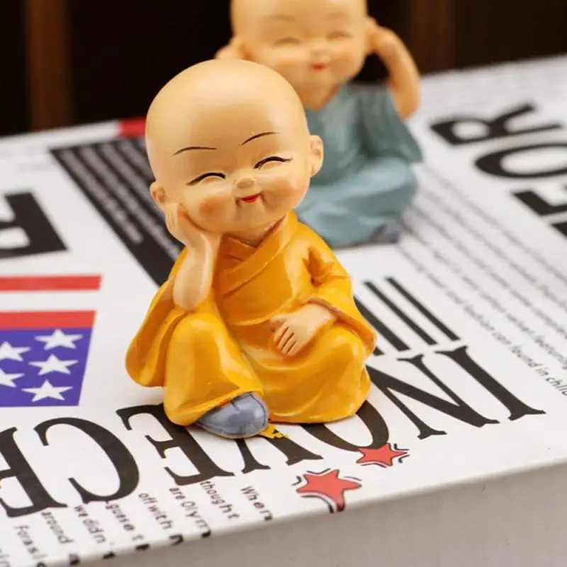 4 шт./компл. милый мультфильм маленькие монахи мини автомобиль аксессуары декор