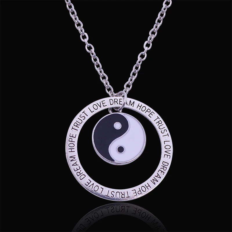 

Fashion Creative Black Retro Plated Yin Yang Tai Chi Pendant Necklace Men And Women Personality Gossip Round Necklace