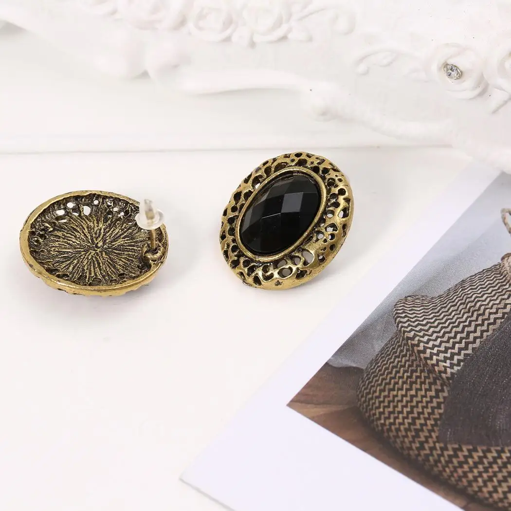 Plug Out Stud Casual Oval Alloy Artificial Hollow Black Crystal Elegant Red Women's Earrings in | Украшения и аксессуары