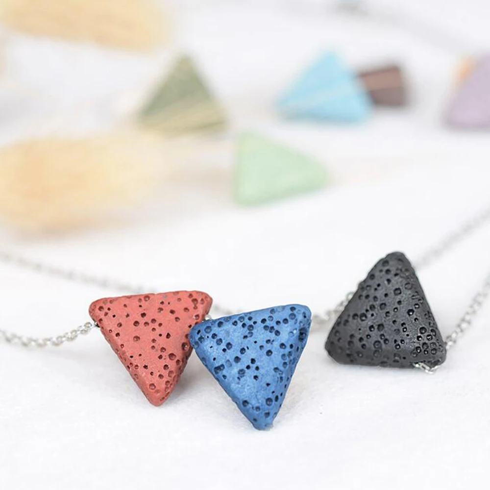 Ожерелье из натурального камня черный треугольный вулканический камень эфирное