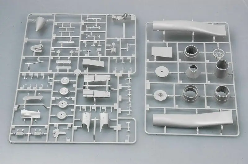 Эффектный Дракон Trumpeter 1/48 02841 | Игрушки и хобби