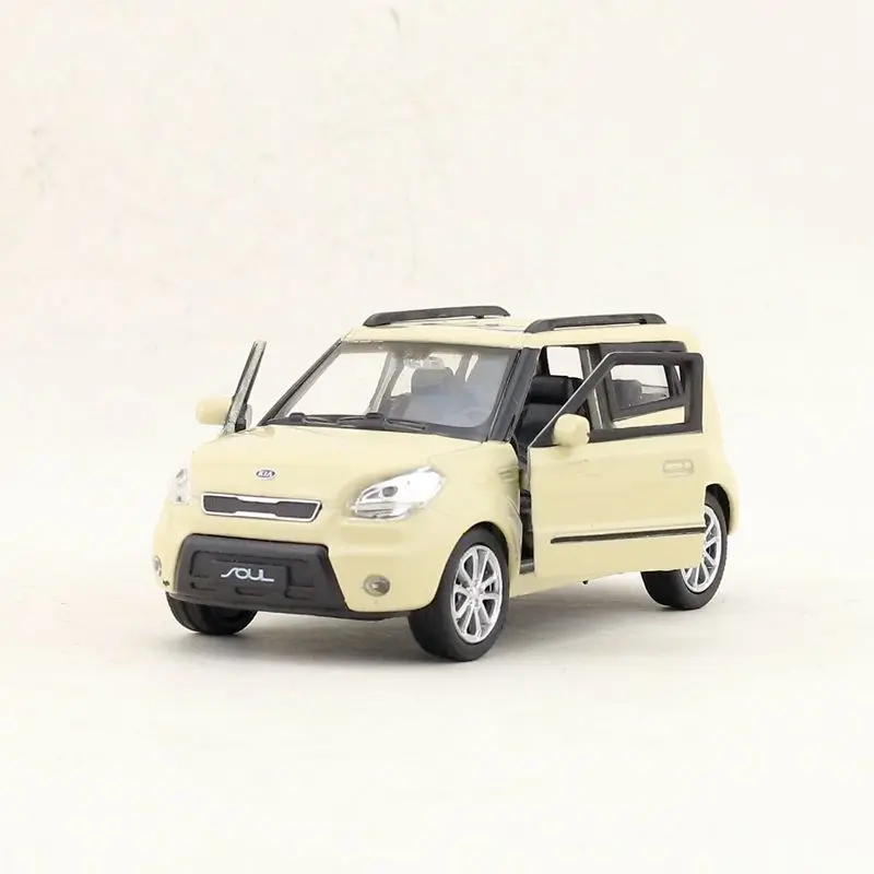 Литая металлическая модель Welly масштаб 1:36 классический внедорожник KIA Soul