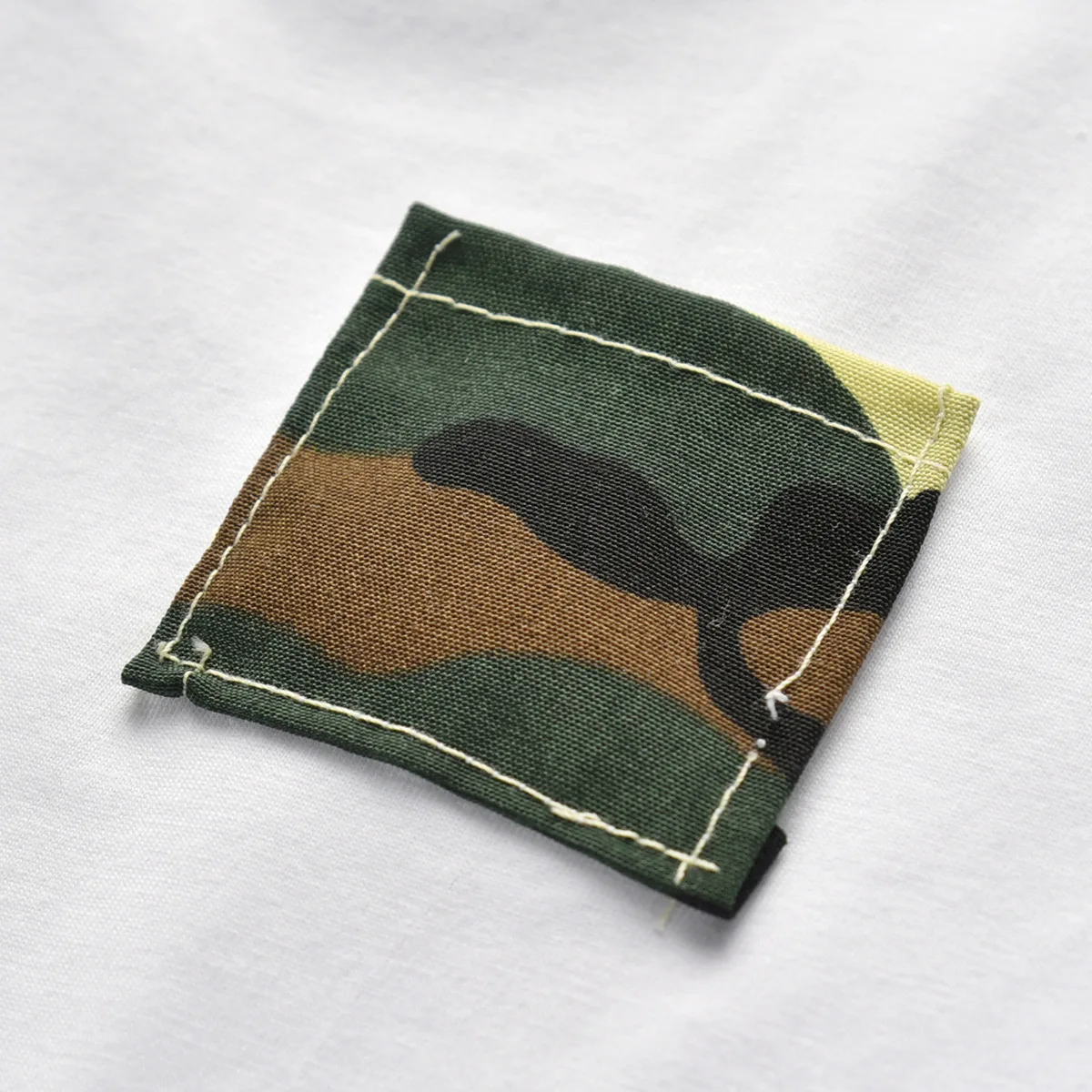 New Kidsɻlouse Short-sleeved Cotton Round-collar Camouflage Crocodile Patch Cover T-shirt for Boys |
