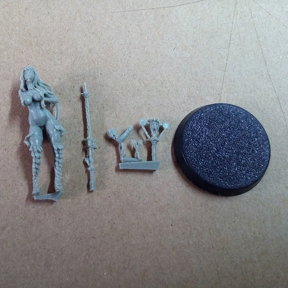 Kingdom Death волшебницы| |