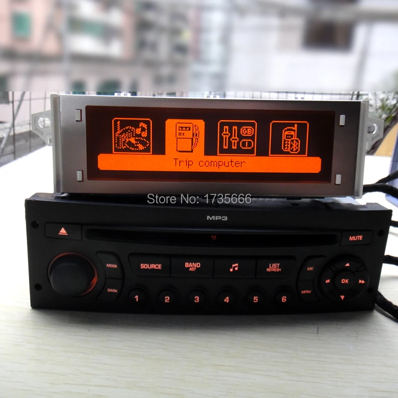 Автомобильный CD плеер с красным монитором и радио RD45 поддерживает Bluetooth AUX USB MP3