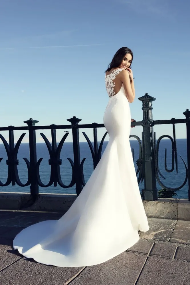 Vivian's Bridal 2018 Fashion Soft Satin Beach Mermaid Wedding Dress Lace Appliques Button Zipper Empire Long | Свадьбы и