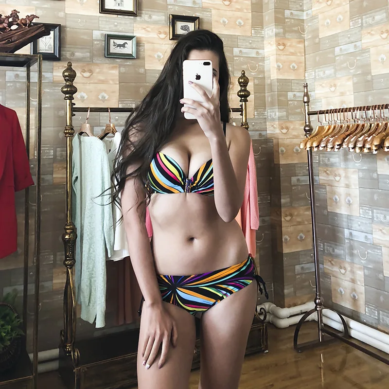 Сексуальный цветной полосатый бикини большого размера собранный кружевной