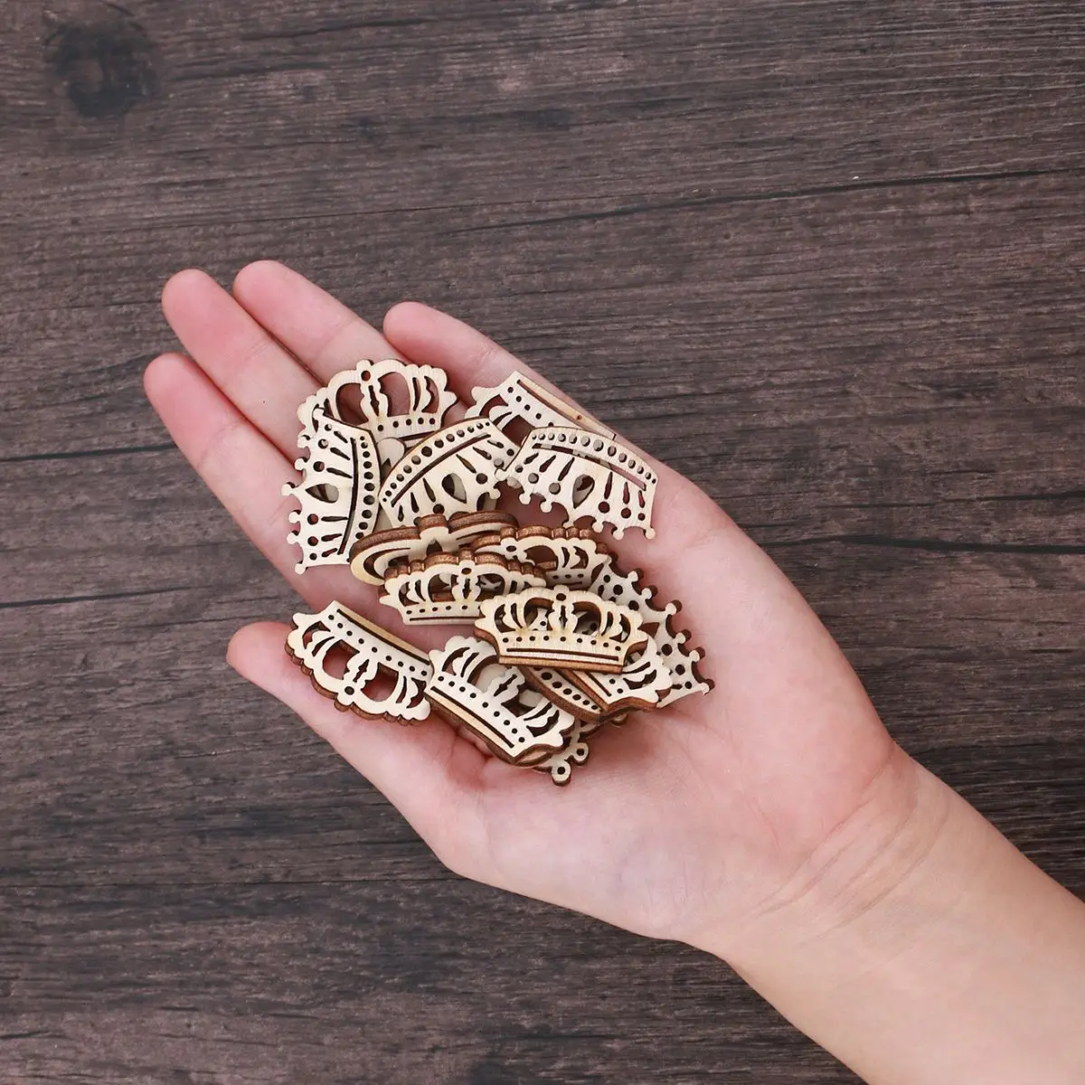 50 шт Мультяшные выдалбливают Корона Форма деревянный стол для кофе с вырезными