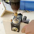 3 в 1 Деревообработка отверстие тонкий пояс, который крепится на круглого леса локатор дюбель 2 в 1 инструменты плита мебель из джинсовой ткани с низким вырезом на Деревообрабатывающие инструменты