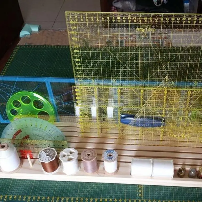 Деревянный лоскутный Стеллаж с держателем катушки и местом для хранения штифтов