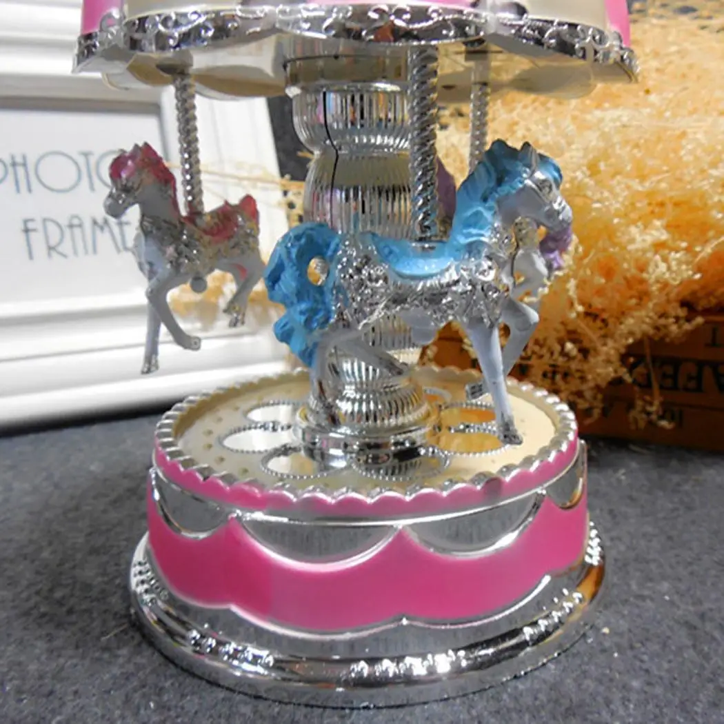Красивая светодио дный светодиодная светящаяся музыкальная шкатулка Merry-Go-Round