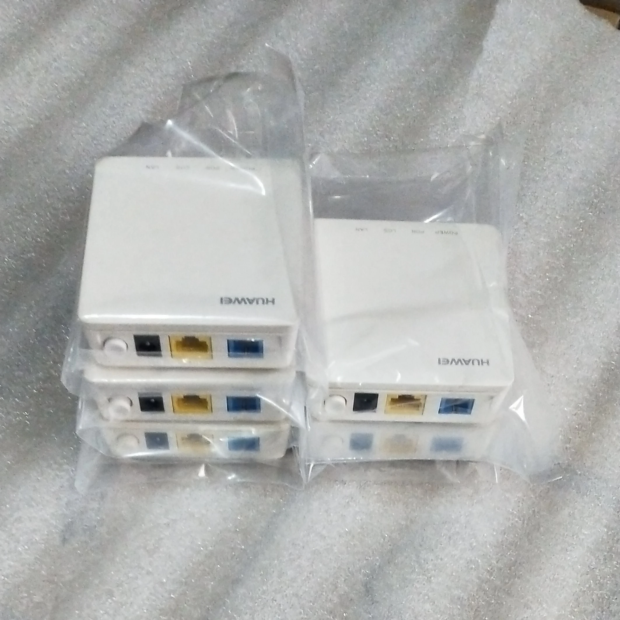 90% новый Хуа Вэй HG8310M GPON 1GE с оптическим сетевым блоком и окончанием одним портом Lan