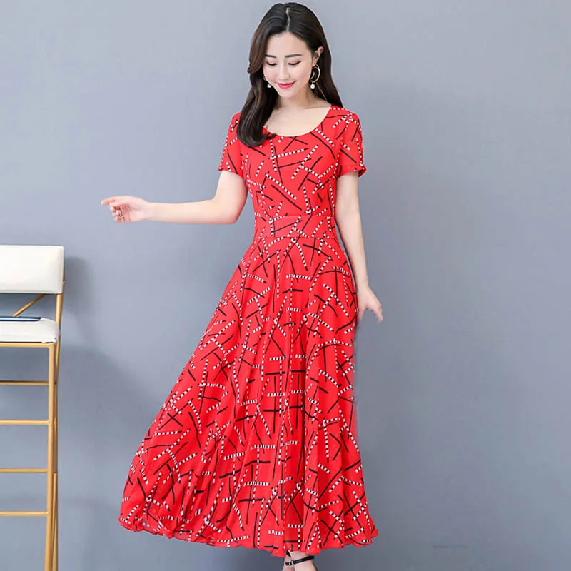 Летнее женское платье с круглым вырезом коротким рукавом трапециевидной формы