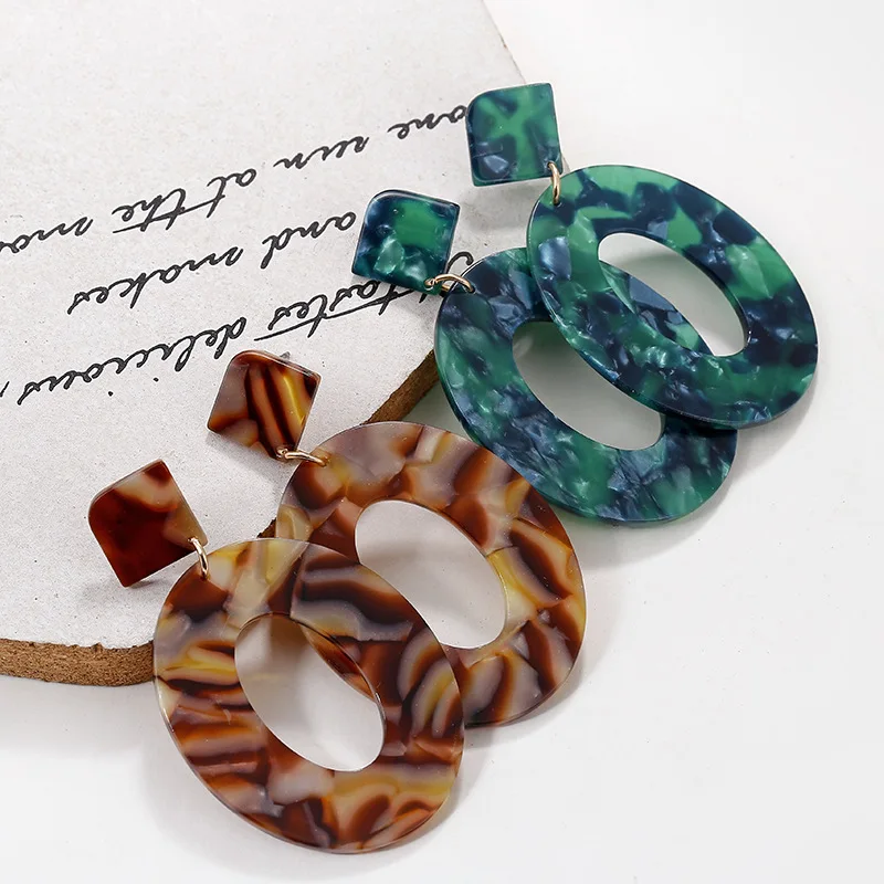 Европейские и американские известные акриловые серьги из ацетатной пластинки