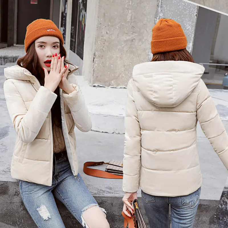 

2018 Autumn And Winter New Beautiful Velvet Cotton-padded Clothes Woman Even Hat Pleuche Will Code Short Fund Service Group