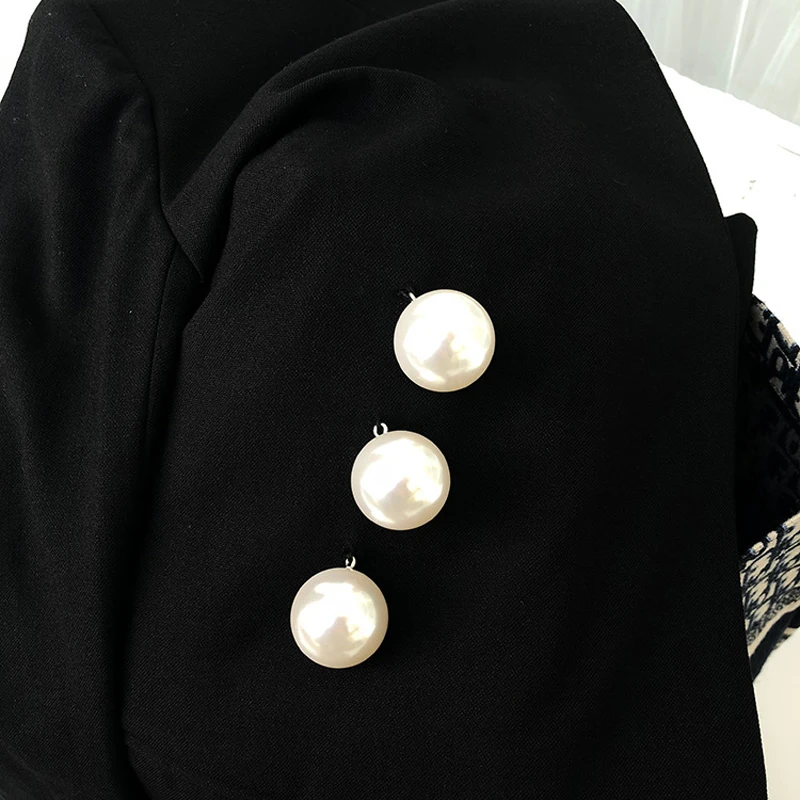 

OXANT Women's Blazer Spring 2019 Design Sense of Waist Large Pearl Button Irregular Fold Suit Jacket Coat Women Blazers Jackets