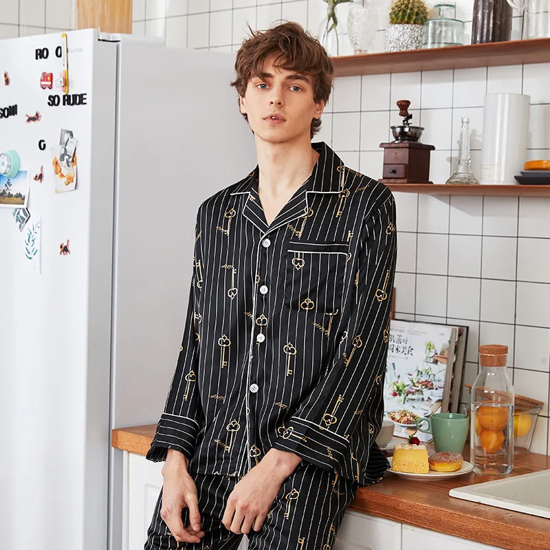 Men's printing Silk Pajama Set Silk Sleepwear Men Sexy Modern Style Soft Cozy Satin Nightgown Summer Spring Home Clothes Suit