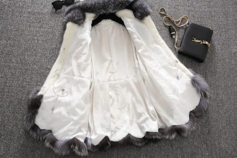 2022 Winter faux fur coat womens Loose size XL XXL fashions Winter Fashion Thick Warm Coat Velvet Slim fit Clothing Sexy