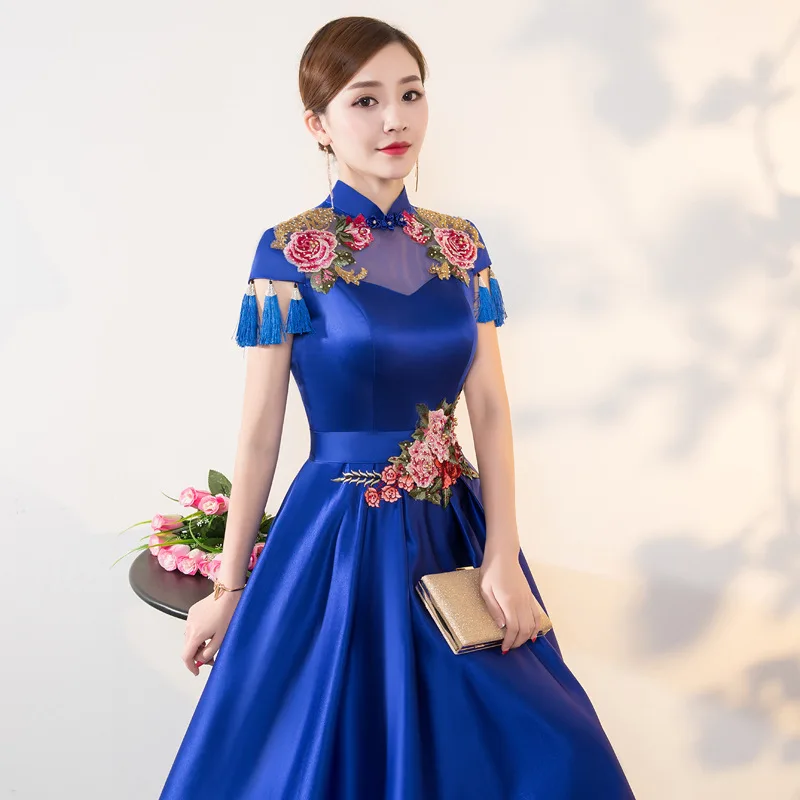 Вечерние платья Qipao с вышивкой Длинные китайские свадебные платья-Ципао