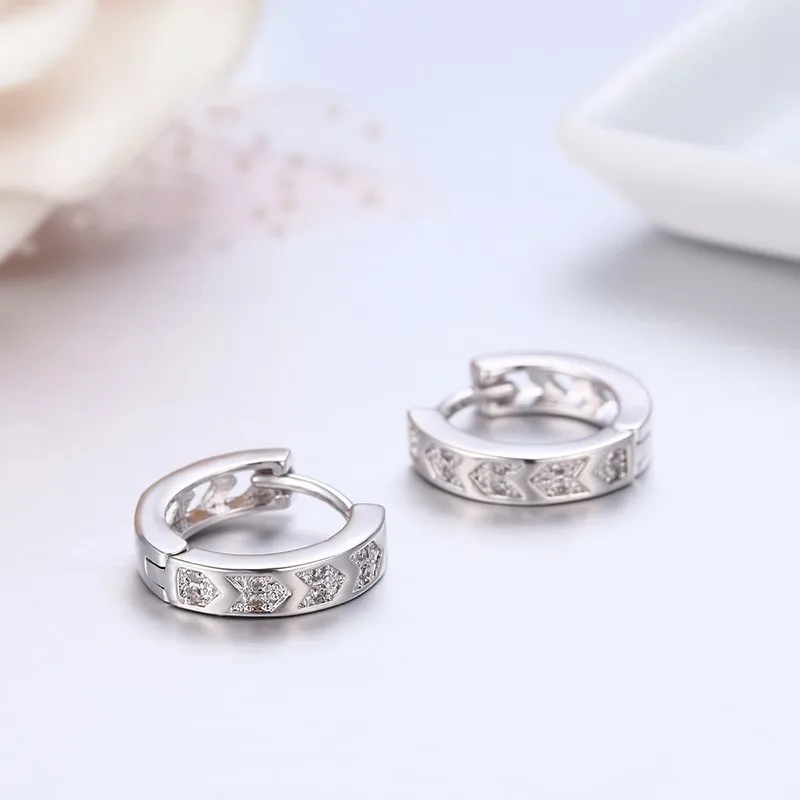 Серьги Huggie Aros милые маленькие круглые серьги со стрелой из фианита для женщин и
