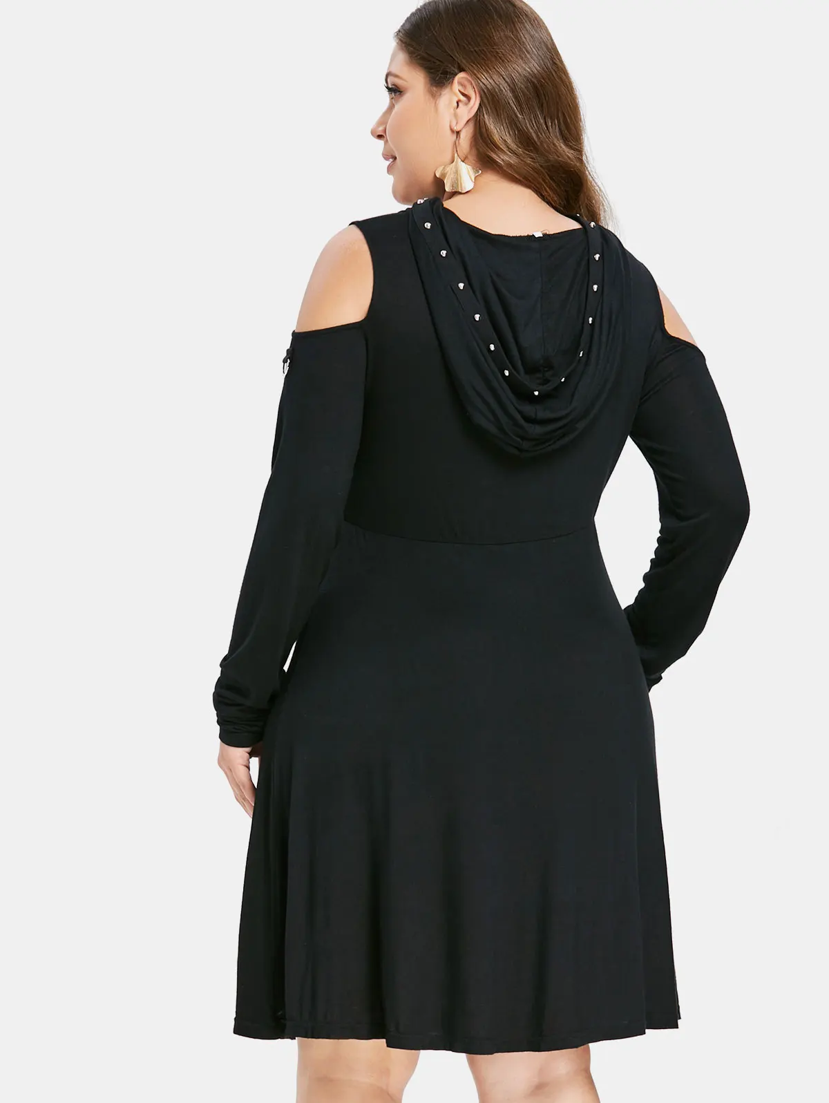 Rosegal плюс размер холодное плечо заклепки Украшенные с капюшоном расклешенное