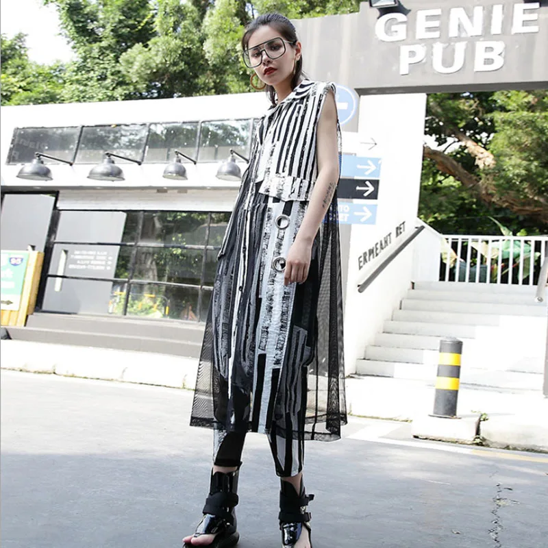 Новинка 2019 года Сезон: Весна Лето нагрудные без рукавов черный полосатый разрез