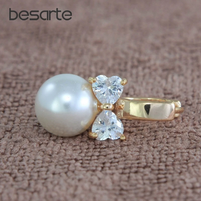

Crystal Heart Pearl Earrings Gold Stud Earrings For Women Pendientes Perlas Aretes Parels Brinco Ouro Pearls Earings Jewelry E03