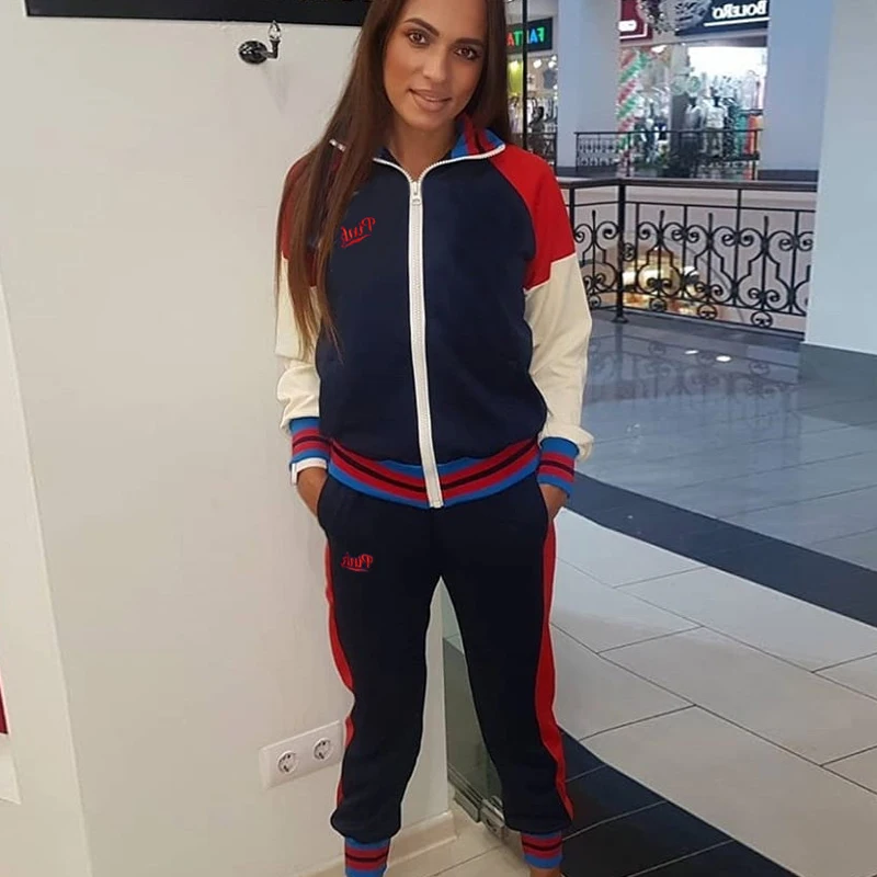 Спортивный костюм женский из двух предметов топ и штаны спортивная одежда
