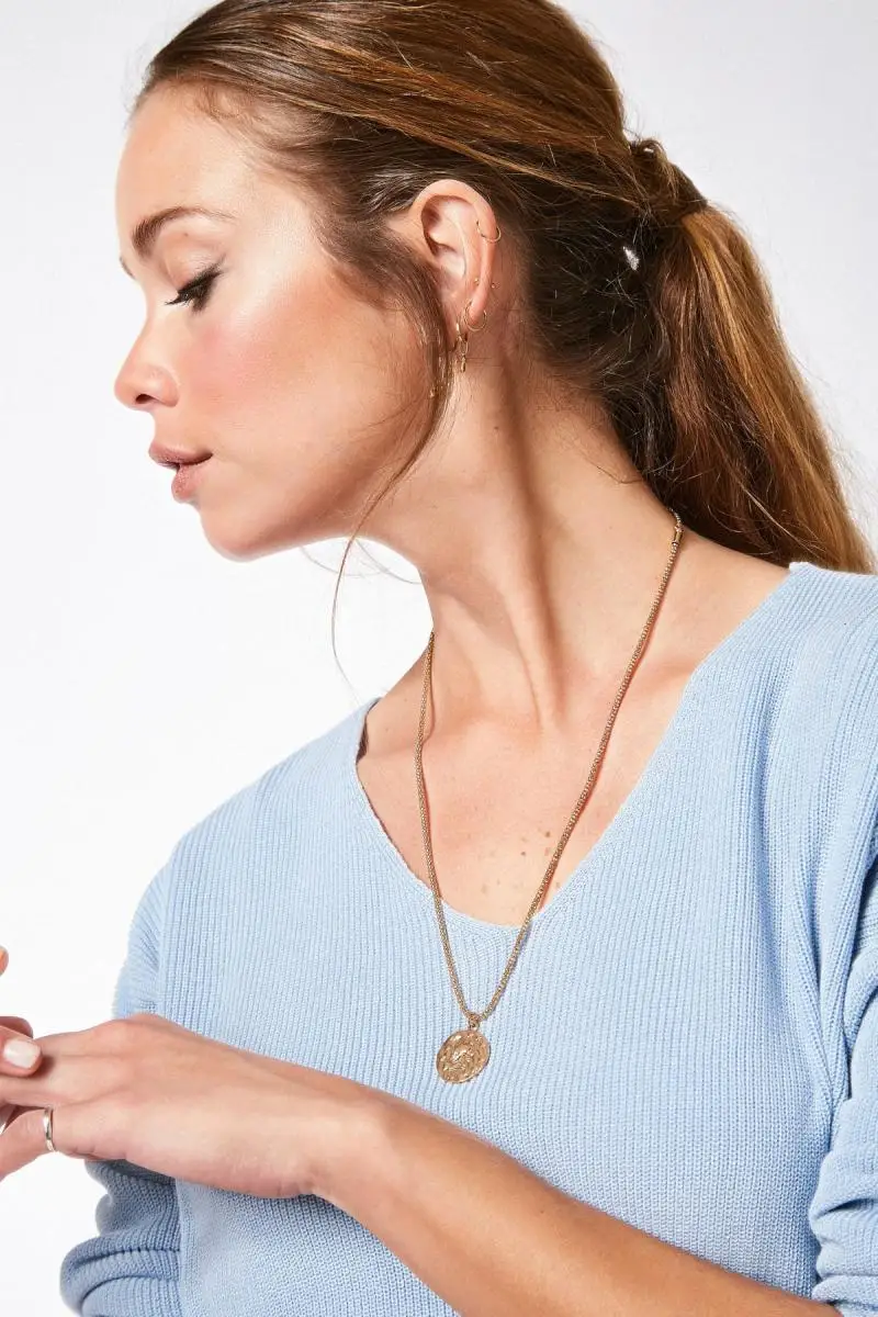 Happiness ist. Women's Baby Blue Boat Neckline Seasonal Sweater 1261 CR00134 |