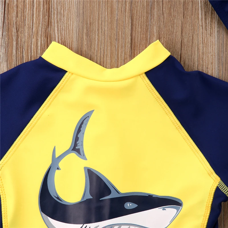 Купальный костюм синего цвета с изображением акулы для мальчиков купальный