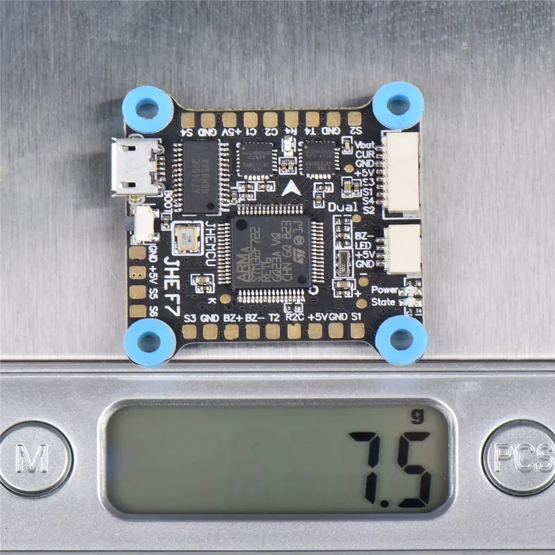Контроллер полета JHEMCU 30 5x30 5 мм с двойным гироскопом F7 AIO OSD в 8 BEC и черная коробка