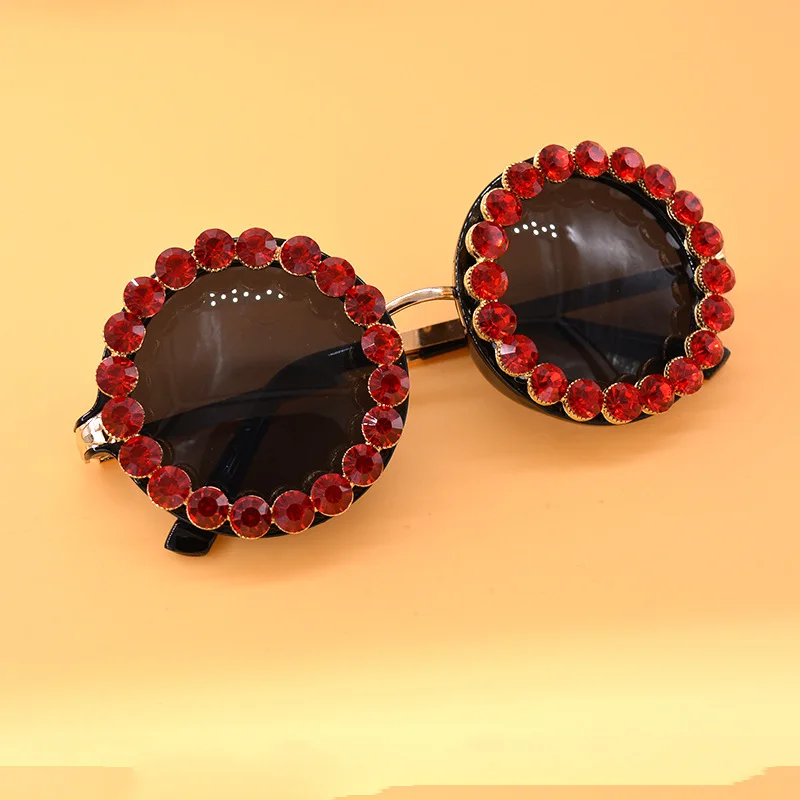 

Diamond Luxury Women Sunglasses Fashion Round Crystal Sun Glasses Uv400 Vintage Ladies Party Glasses Oculos Gafas De 2019 Shades