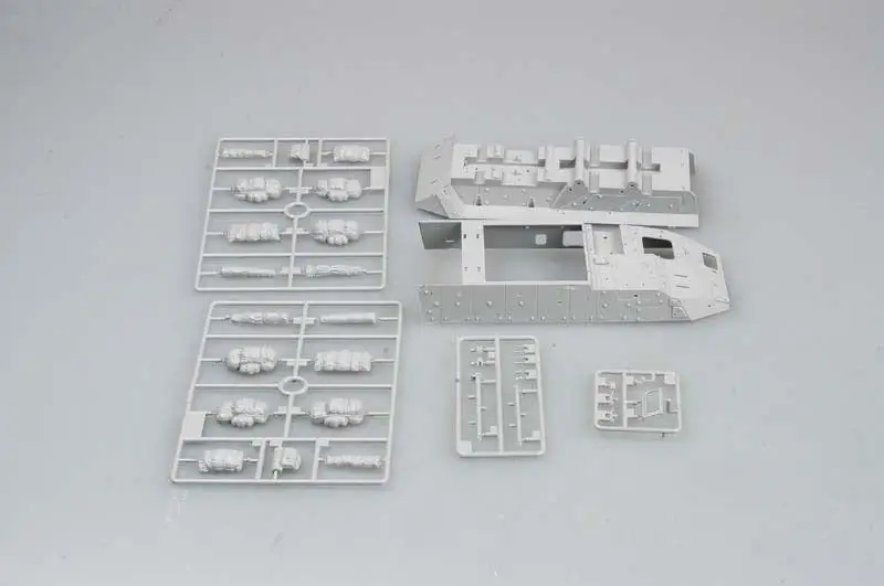 Trumpeter 1/35 00399 M1134 Stryker ATGM | Игрушки и хобби