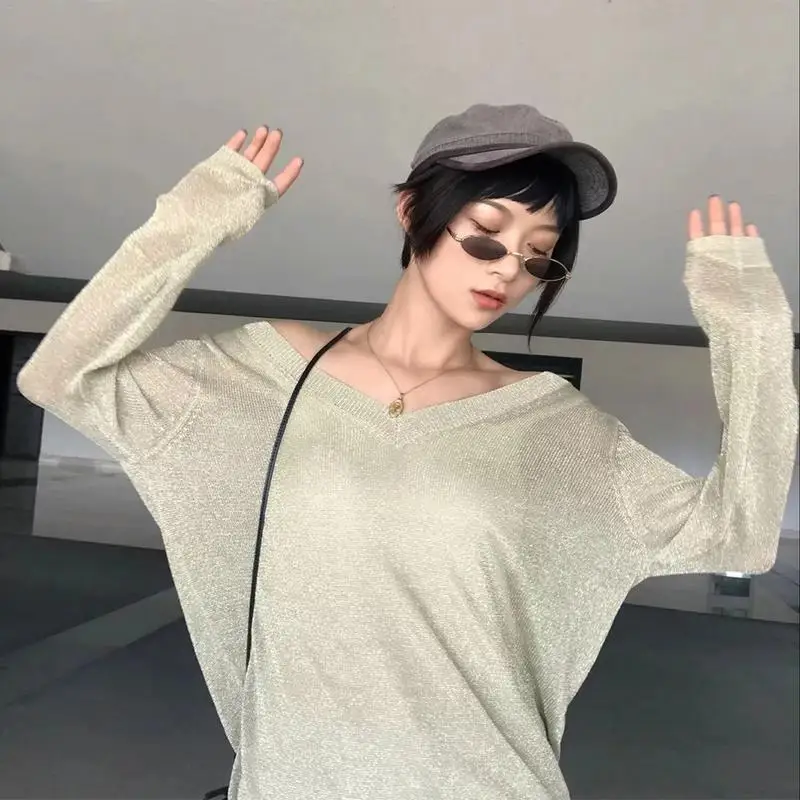 Loose Fitted Versatile Thin Section With Bright Silk Flash V - Neck Women Pullover Sweater | Женская одежда