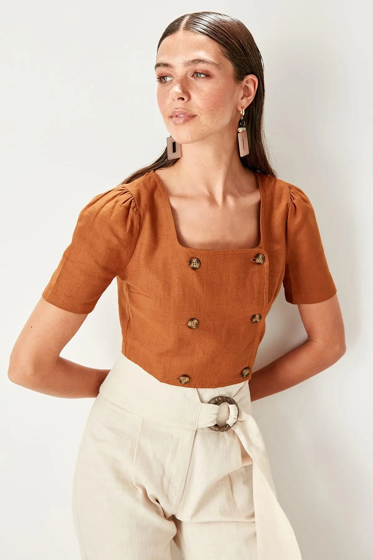 Trendyol верблюжья Кнопка деталь Bluz TWOSS19IE0061 |