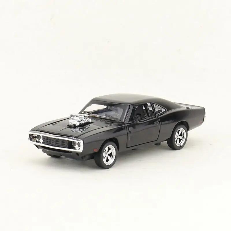 1:32/модель литая под давлением игрушечная машина/1970 Dodge Charger Coupe/с подсветкой и