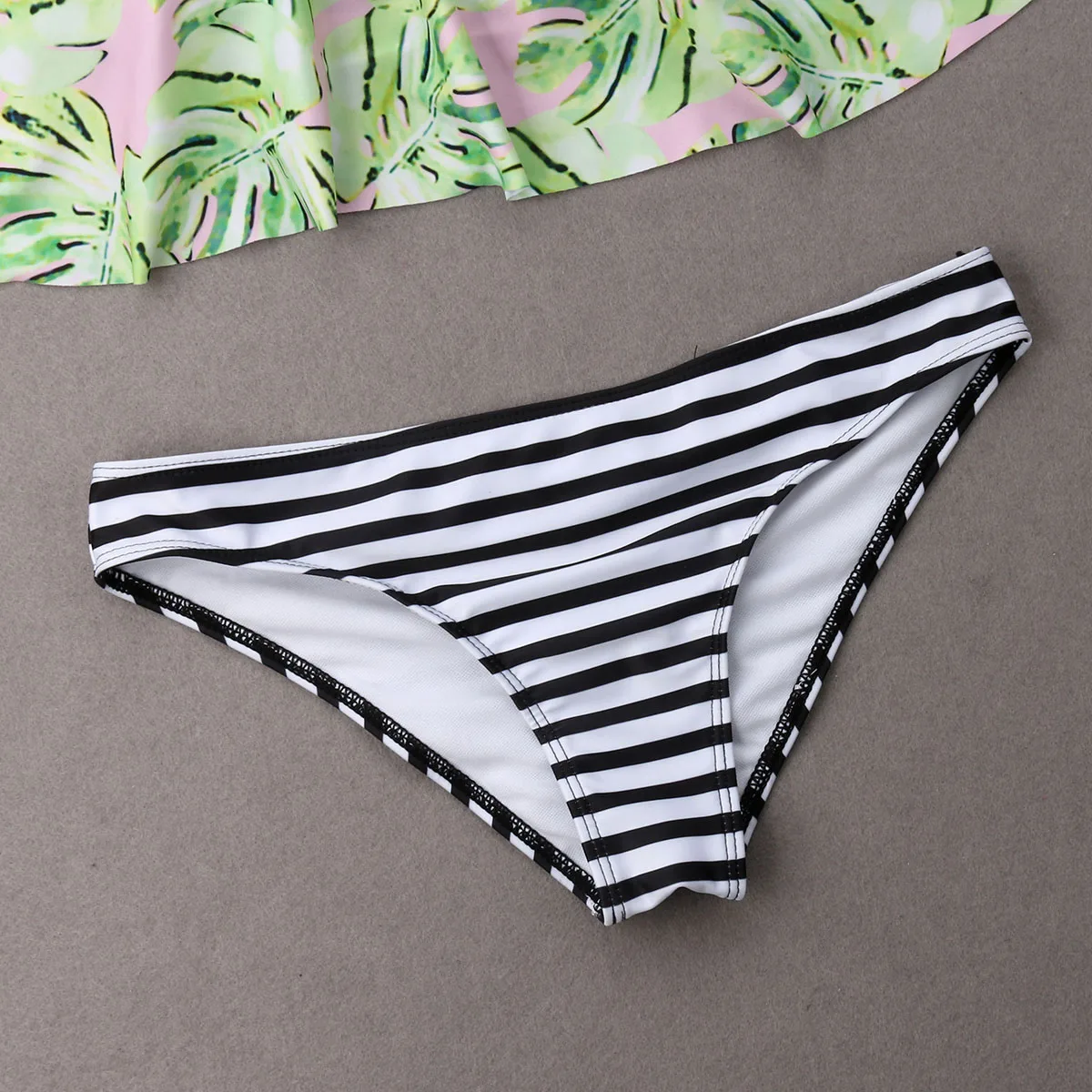 Hot Family Matching Swimwear Mother Daughter Women Kids Floral Two piece 2019 New Brand Summer Tops+shorts | Мать и ребенок