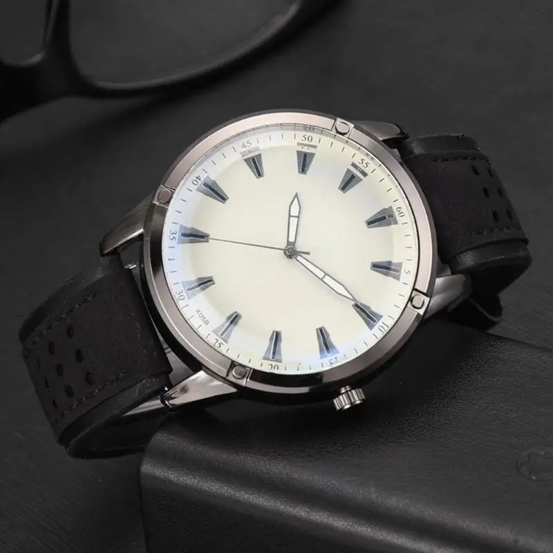 Модные Мужские Аналоговые кварцевые наручные часы с ремешком из искусственной