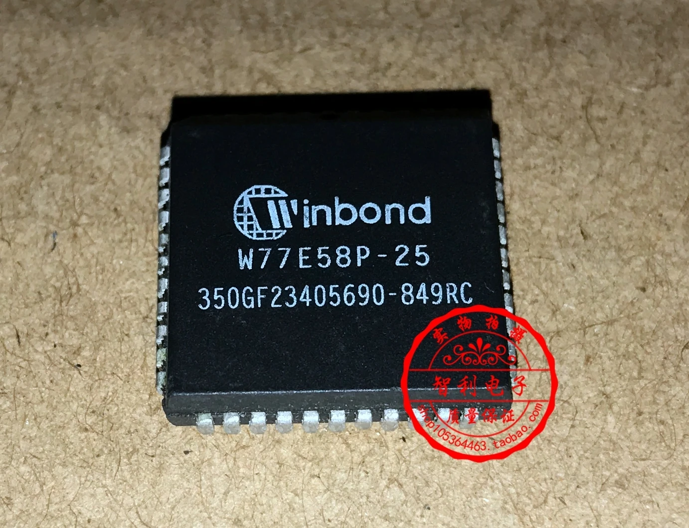 

FreeShipping W77e58p -25 W77e58p IC chip PLCC