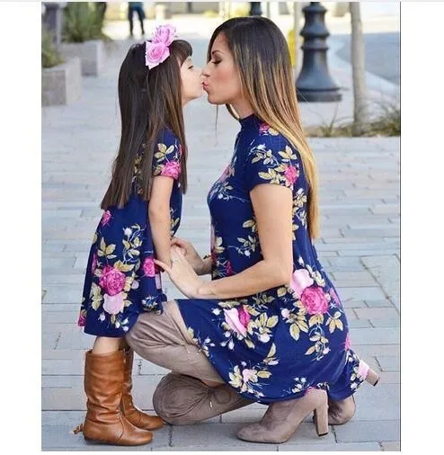Mom daughter dressed in beach mom and clothes children children's clothing | Мать и ребенок