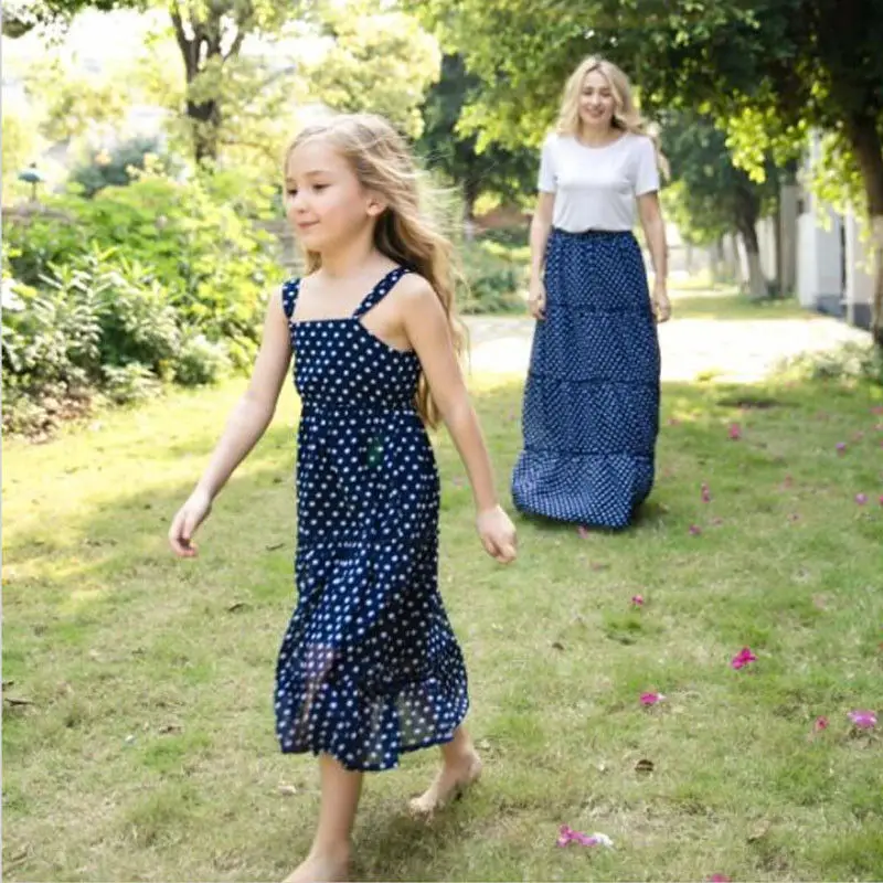 Spring Summer Mother And Daughter Family Matching Casual Women White T-shirt Long Layered Skirt Sets Girl Strappy Dot Blue Dress | Мать и