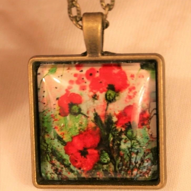 Кластер красных Маков в поле квадратное ожерелье Камея брасстоун |