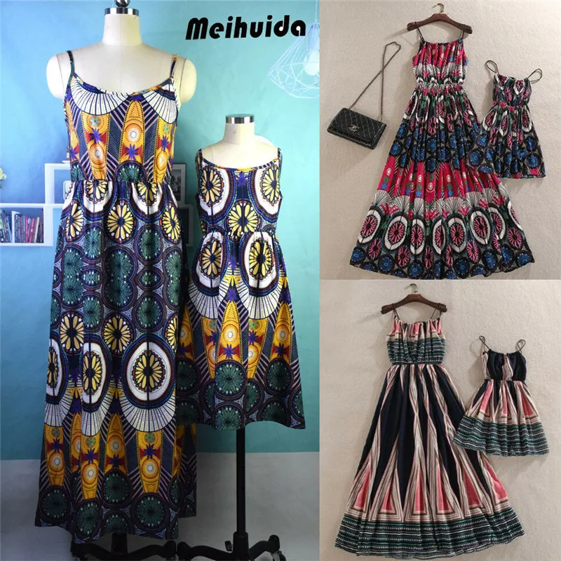 Платья для мамы и дочки Длинное платье с цветочным рисунком Mae e Filha Одежда Платье