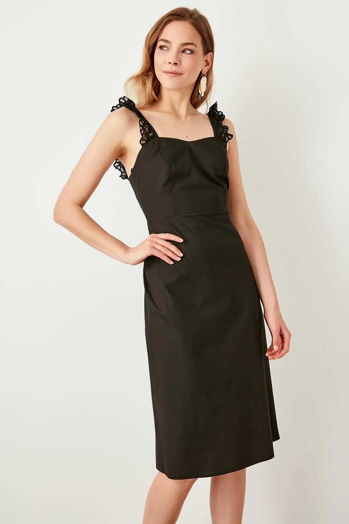Trendyol черное платье с открытыми плечами TWOSS19BB0265|Женские платья| |