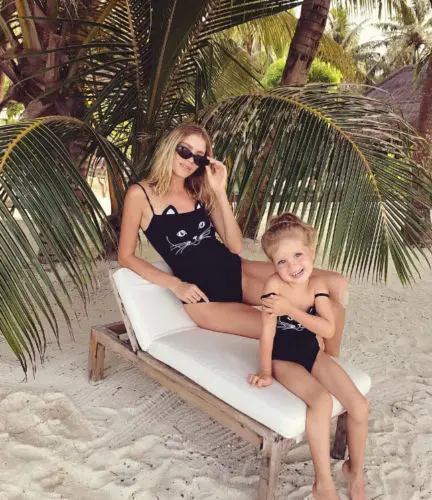 Семейный купальный костюм для мамы и дочки с принтом маленьких девочек бикини