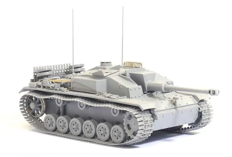 DRAGON 1/35 6644 StuG.III Ausf.F/8 позднее производство w/Winterketten|Наборы для сборки моделей| |